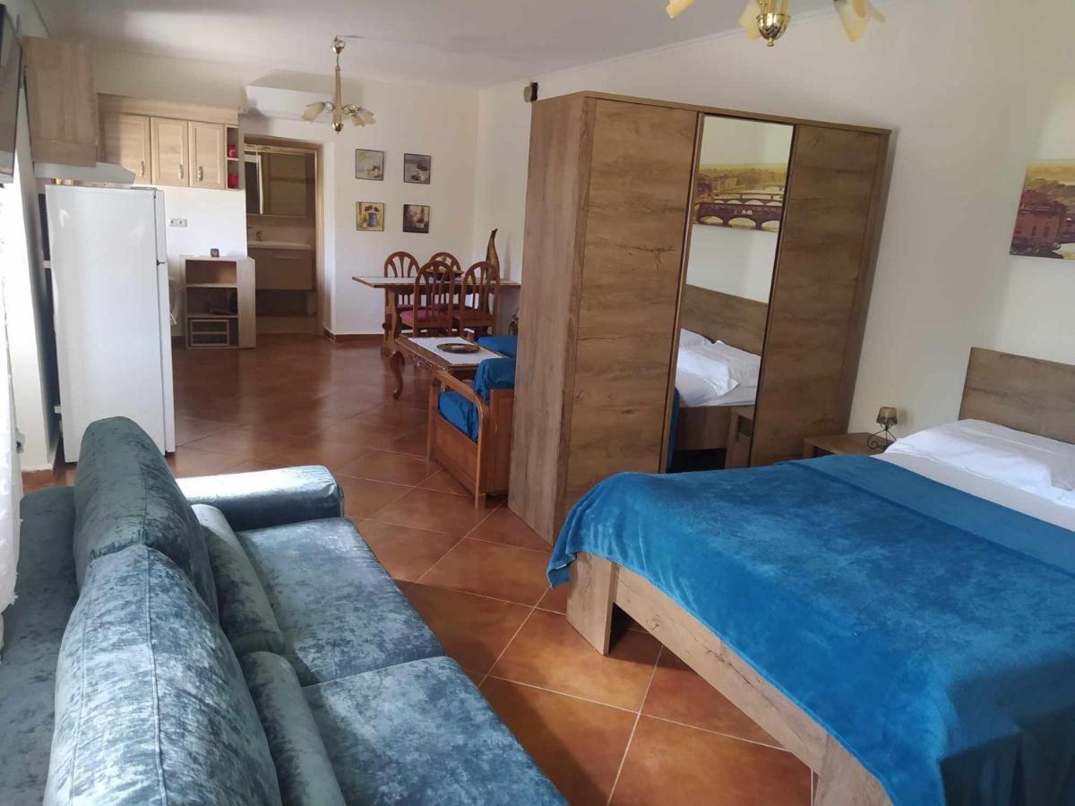 Willa Garden House Kristi Possidi Zewnętrze zdjęcie