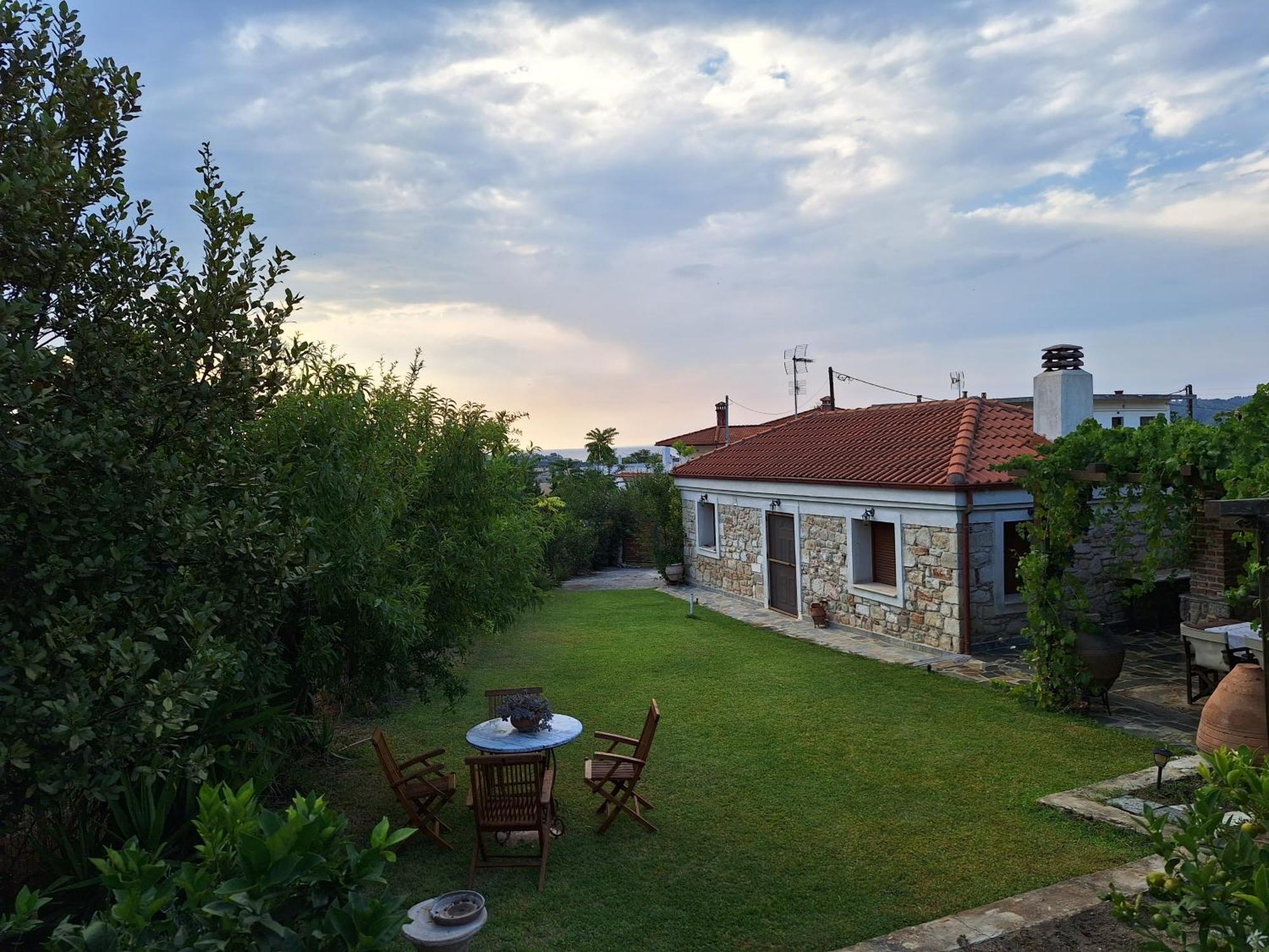 Willa Garden House Kristi Possidi Zewnętrze zdjęcie